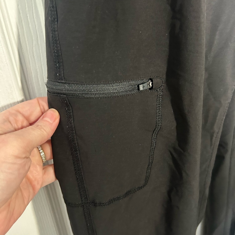 Eddie Bauer Women's Black Polar Fleece Pants Lined Pull-On Size 6 Joggers - Picture 2 of 14